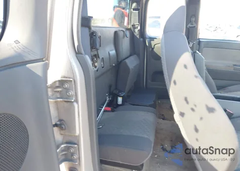 2005 GMC Canyon Sle z USA, uszkodzony, nr VIN 1GTDS196358183184